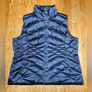 Like New!! The North Face Women's 660 Puffer Vest, Size XL (Navy Blue)